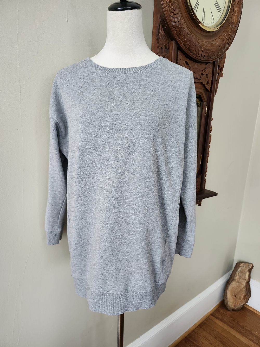 H&M Devided Basics Crewneck Sweatshirt, L